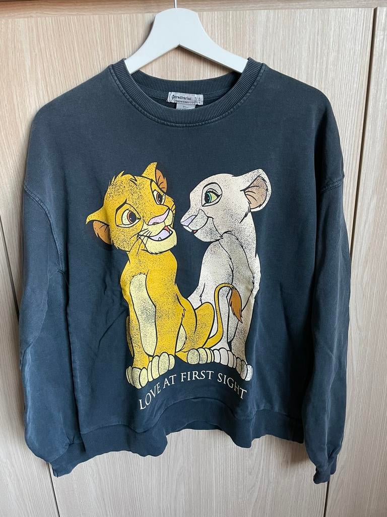 Sweater The Lion King Stradivarius Maat S, Overige kleuren, Ophalen of Verzenden, Zo goed als nieuw, Maat 36 (S)