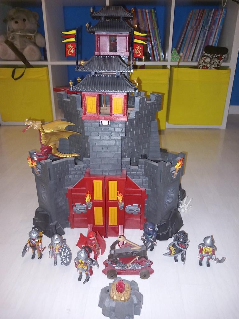 Forteresse japonaise playmobil, Enfants & Bébés, Jouets | Playmobil, Enlèvement, Comme neuf