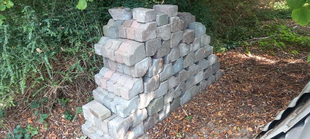 250 boordstenen, Ophalen, Zo goed als nieuw