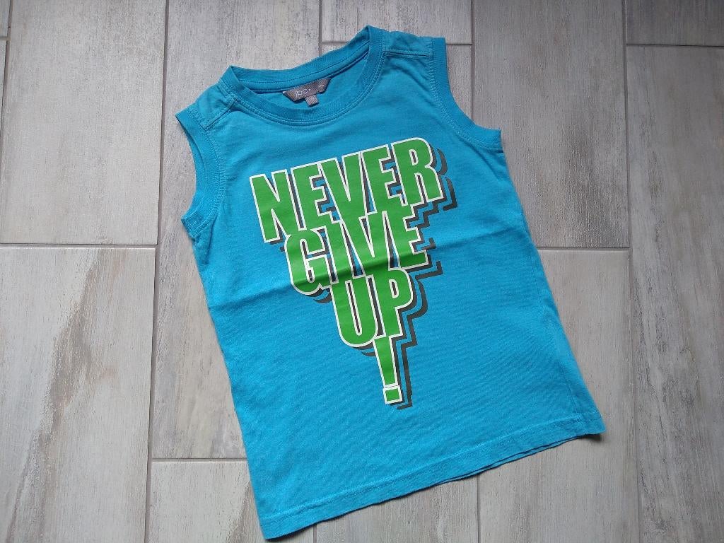 ★ M110 - T-shirt zonder mouwen, Kinderen en Baby's, Kinderkleding | Maat 110, Gebruikt, Ophalen of Verzenden, Shirt of Longsleeve
