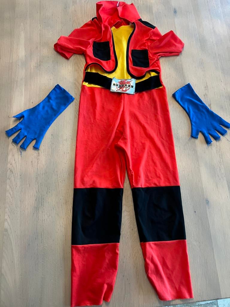 Carnaval kleding bakugan, Enlèvement ou Envoi, Utilisé