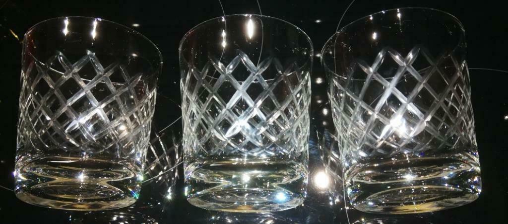 3 sterke drank glazen - H 8,5 cm, diam. 7 cm., Ophalen, Gebruikt, Borrel- of Shotglas