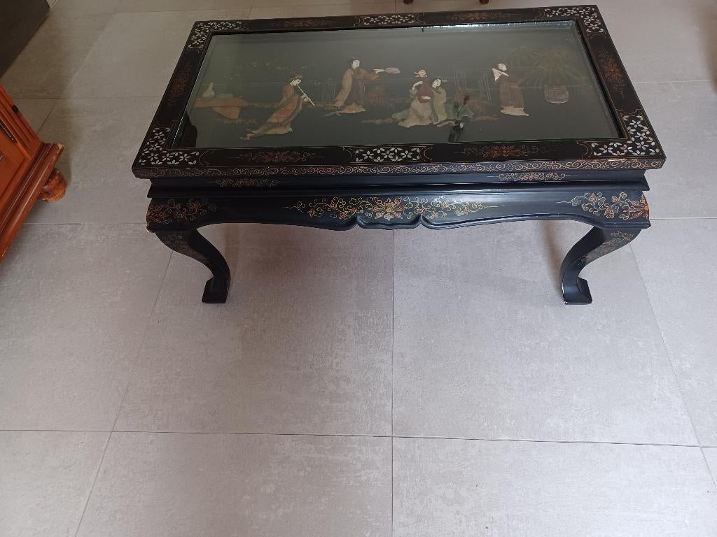 Table salon Japonaise ancienne avec figurines en nacre, Maison & Meubles, Moins de 50 cm, 50 à 100 cm, Enlèvement, Utilisé