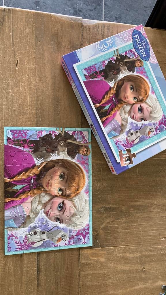Puzzle Anna et Elsa Frozen 50 pièces. Comme neuf, Enlèvement ou Envoi, 10 à 50 pièces, Comme neuf, 4 à 6 ans