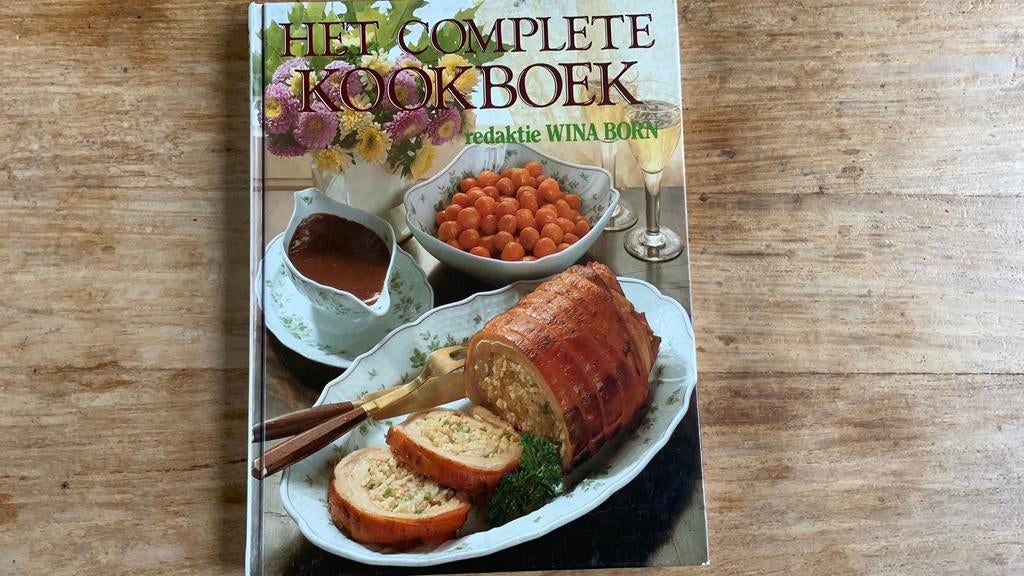 Het complete kookboek - Wina Born, Boeken, Ophalen of Verzenden, Hoofdgerechten, Europa, Gelezen