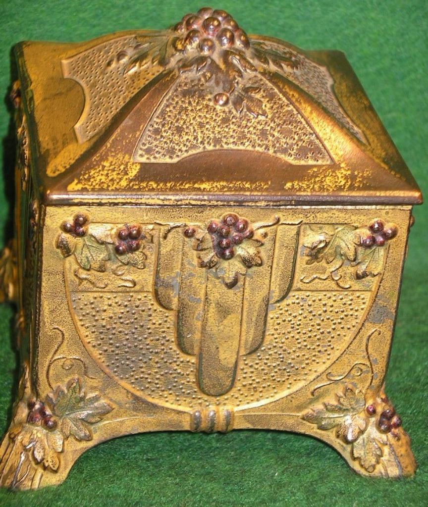 COFFRET A BIJOUX ART DECO D'EPOQUE METAL DORE, Enlèvement ou Envoi