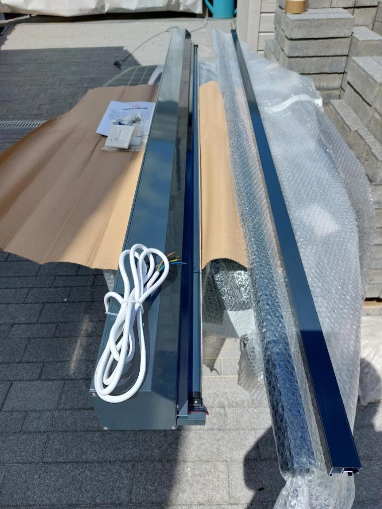 Écran à glissière anthracite avec moteur, Neuf, 200 cm ou plus, Gris, Fonctionnement électrique