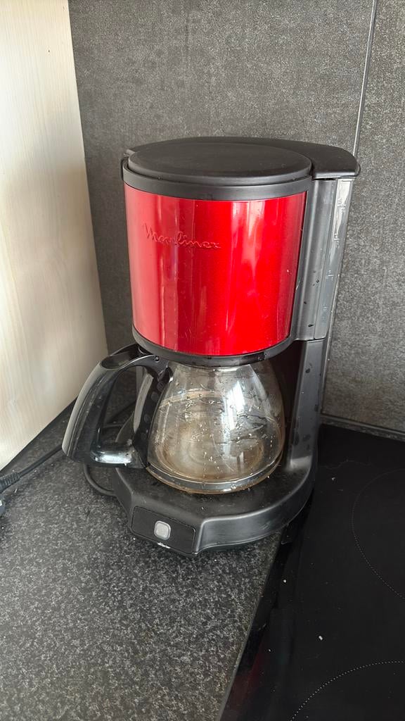Moulinex red coffee machine kitchen, Elektronische apparatuur, Koffiezetapparaten, Ophalen, Zo goed als nieuw