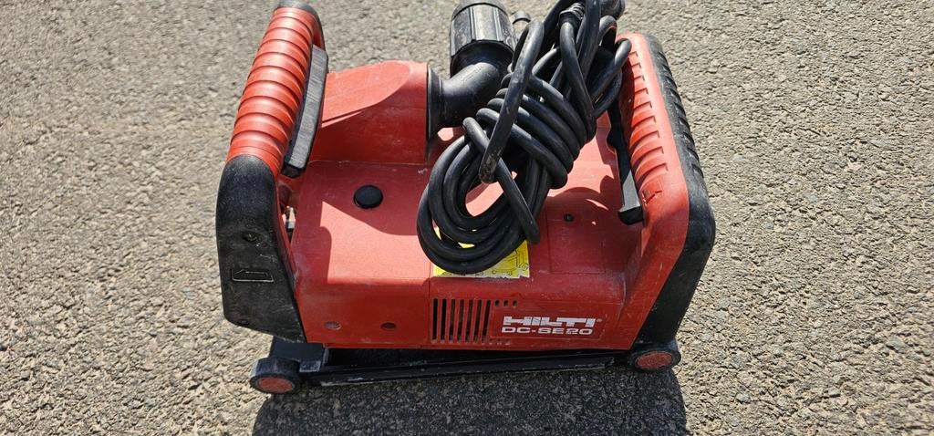 Hilti dc se20 rainereusse, Enlèvement ou Envoi, Utilisé, 600 watts ou plus, Autres types