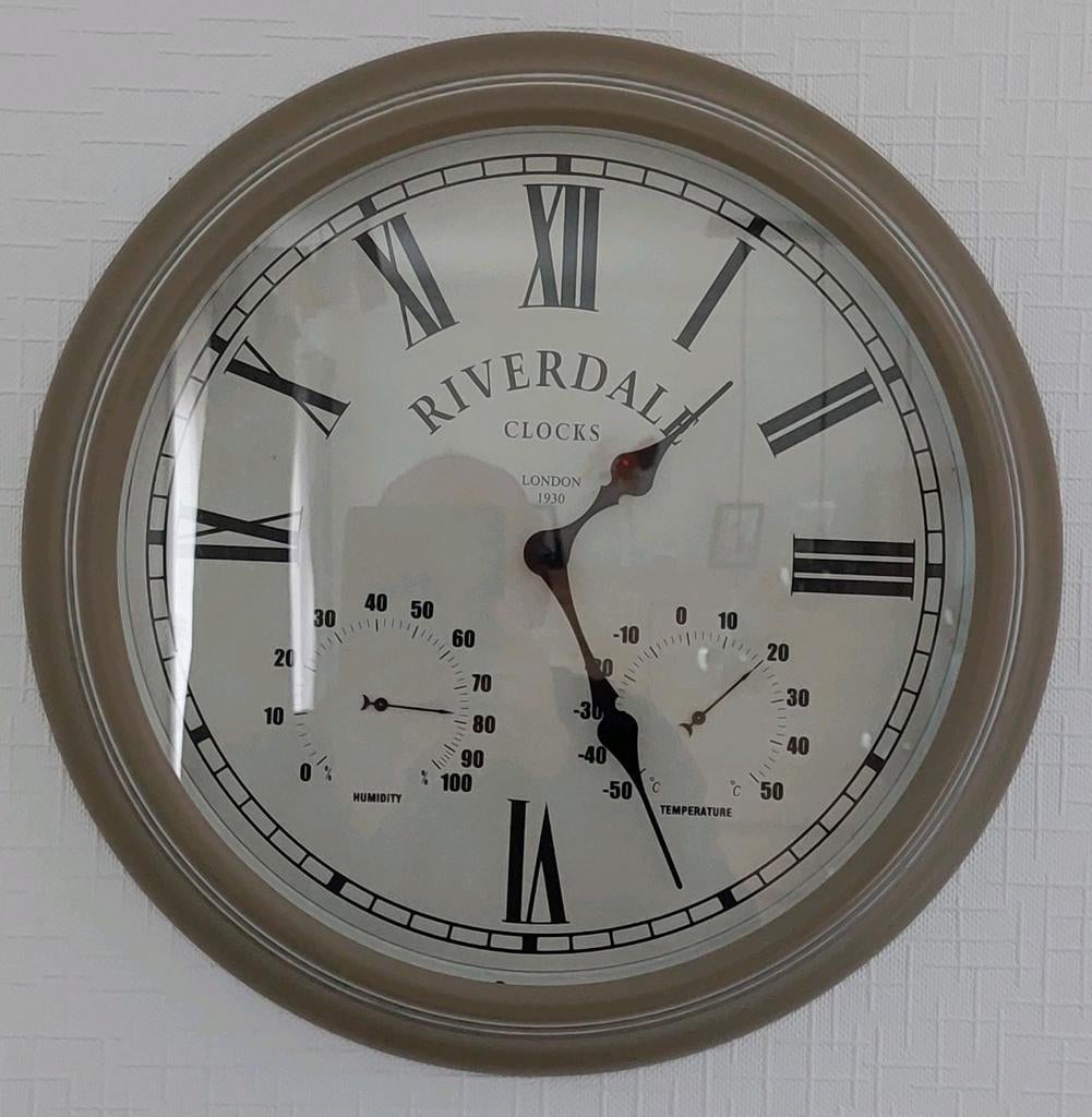 GROTE WANDKLOK RIVERDALE, Huis en Inrichting, Woonaccessoires | Klokken, Ophalen of Verzenden, Zo goed als nieuw, Wandklok