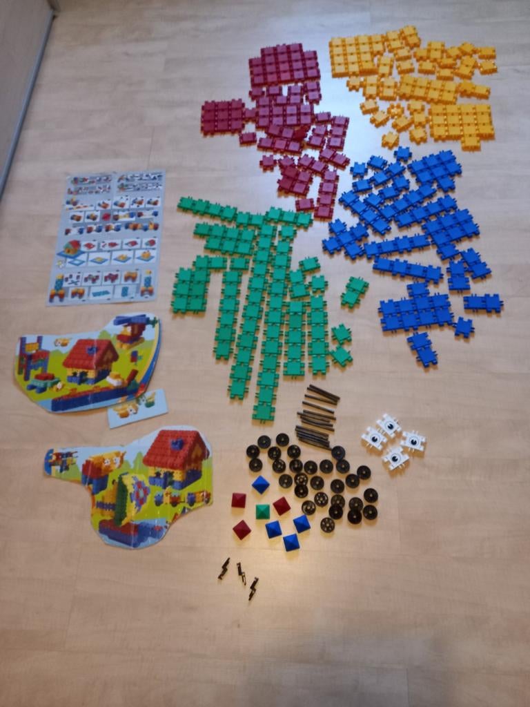Lot Clics "blokken", wielen, staafjes, bouwplan, Ophalen of Verzenden