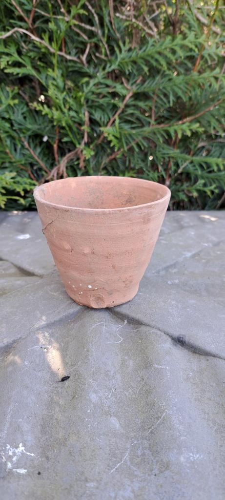 Terracotta potjes., Ophalen