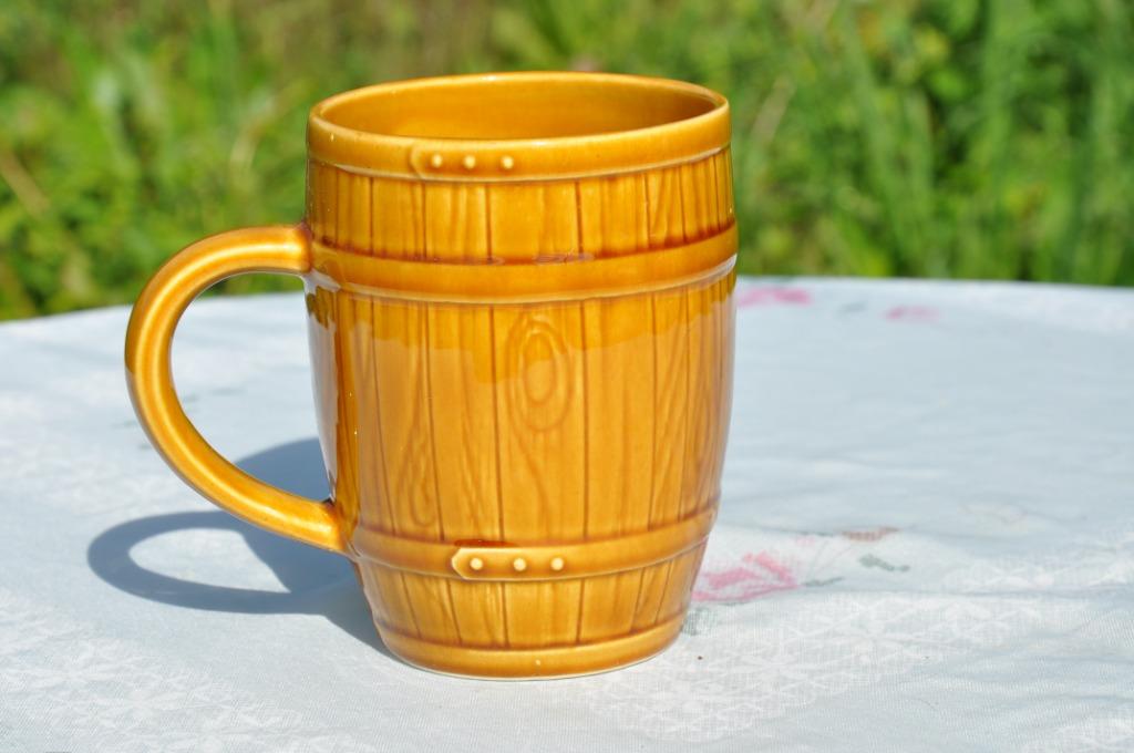 chope barbotine tonneau gien, Antiquités & Art, Antiquités | Céramique & Poterie, Enlèvement ou Envoi
