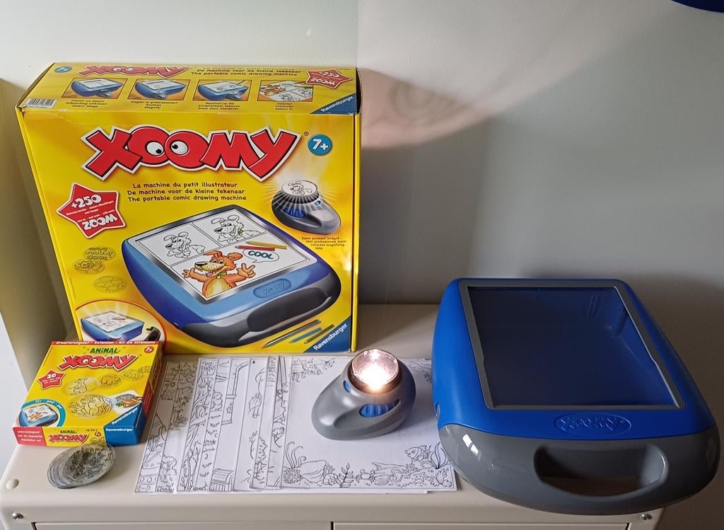 Xoomy tekstbord met projector met extra dierenafbeeldingen., Ophalen of Verzenden, Zo goed als nieuw, Knutselen, Met licht