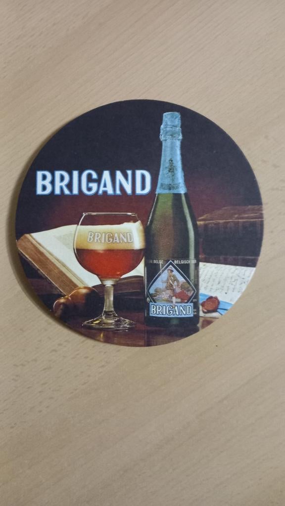 Bierviltjes Brigand, Verzamelen, Biermerken, Ophalen of Verzenden, Zo goed als nieuw