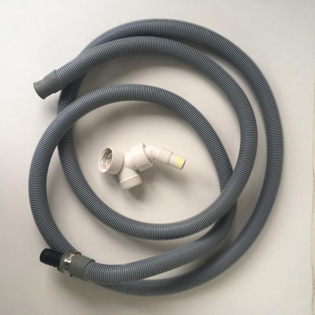 Flexibele buis en een connector, Ophalen of Verzenden, Zo goed als nieuw, PVC, 2 tot 4 meter