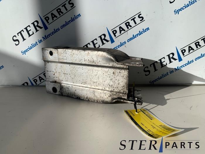 Barre châssis avant d'un Mercedes C-Klasse, 3 mois de garantie, Utilisé, -, -