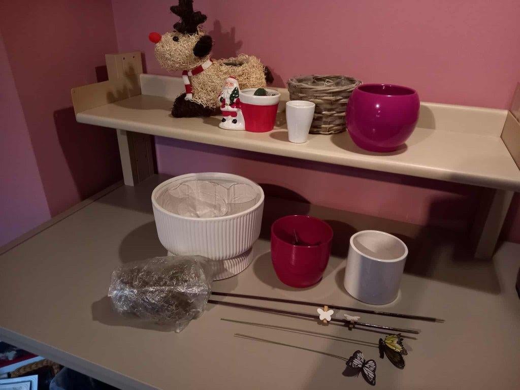 Lot art floral, cache pots, Noël, etc…, Hobby en Vrije tijd, Ophalen, Zo goed als nieuw