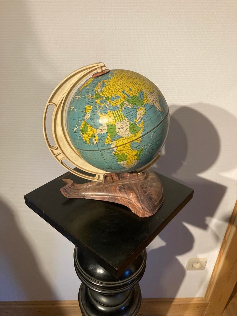 Antieke wereldbol, Ophalen of Verzenden, Zo goed als nieuw