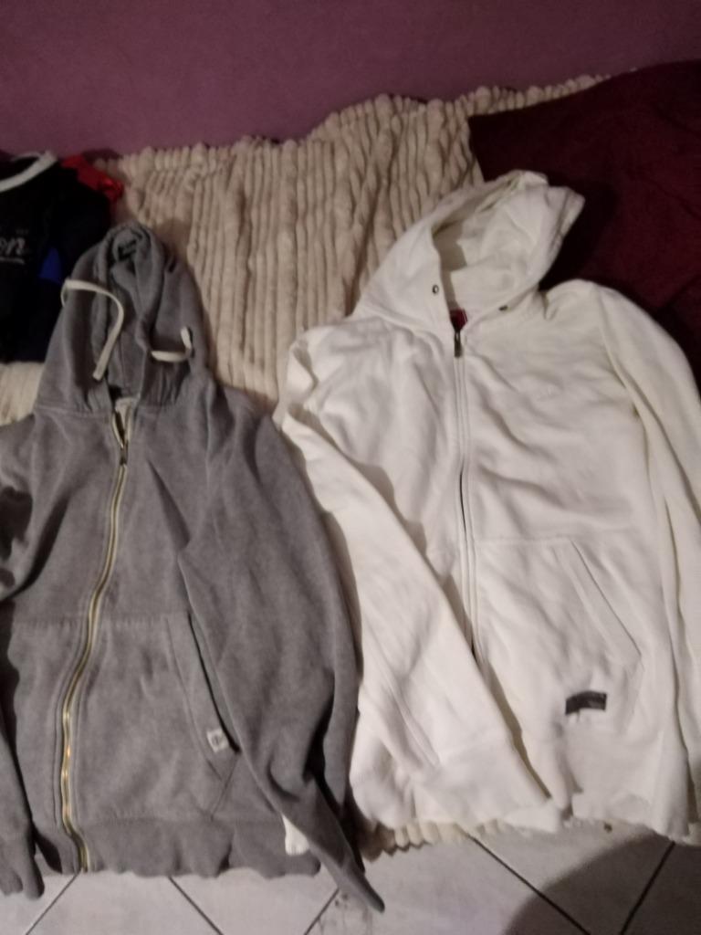 2 gilets met kap en rits  jack&jones maat M, Vêtements | Hommes, Pulls & Vestes, Enlèvement ou Envoi, Comme neuf, Taille 48/50 (M)