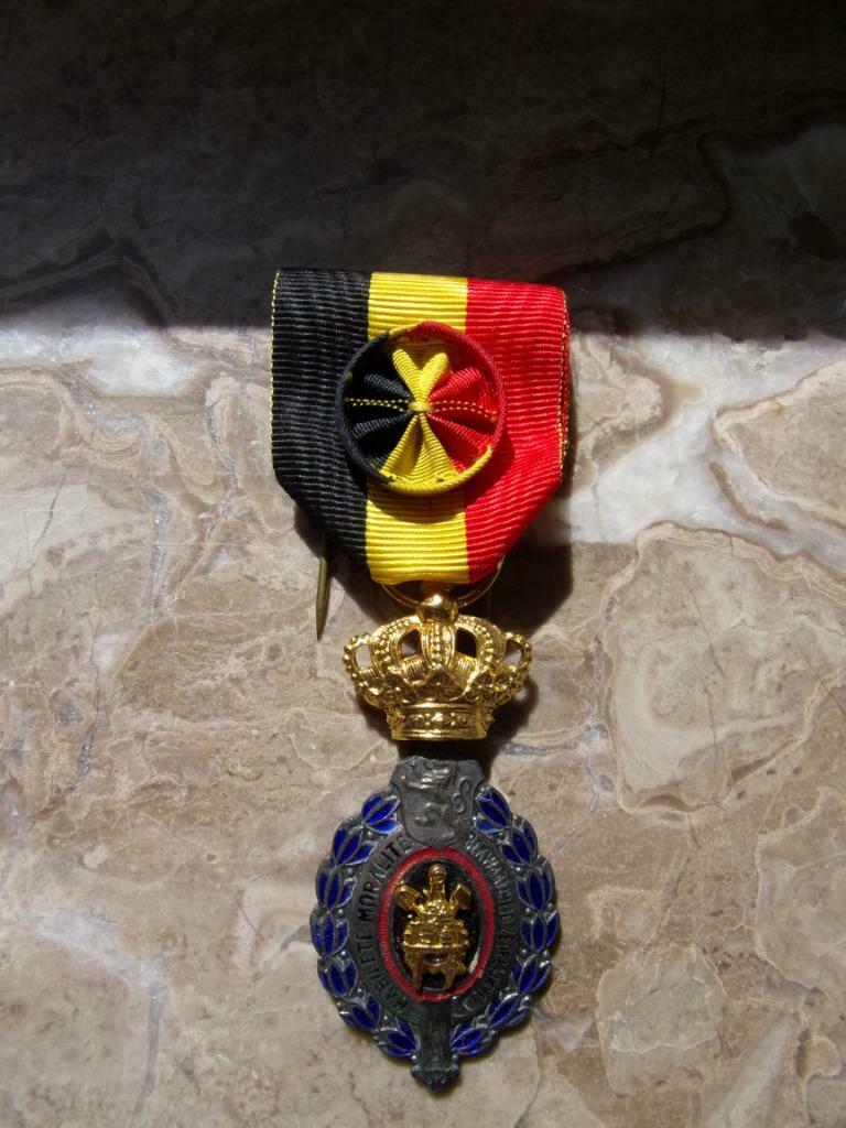 ANCIENNE MÉDAILLE DU TRAVAIL DÉCORATION CIVILE BELGE BELGIE, Collections, Enlèvement ou Envoi, Comme neuf, Autres types