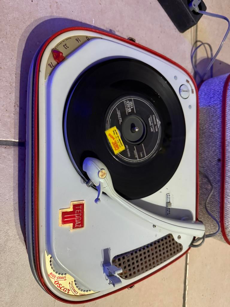 Tourne-disque Teppaz, Enlèvement