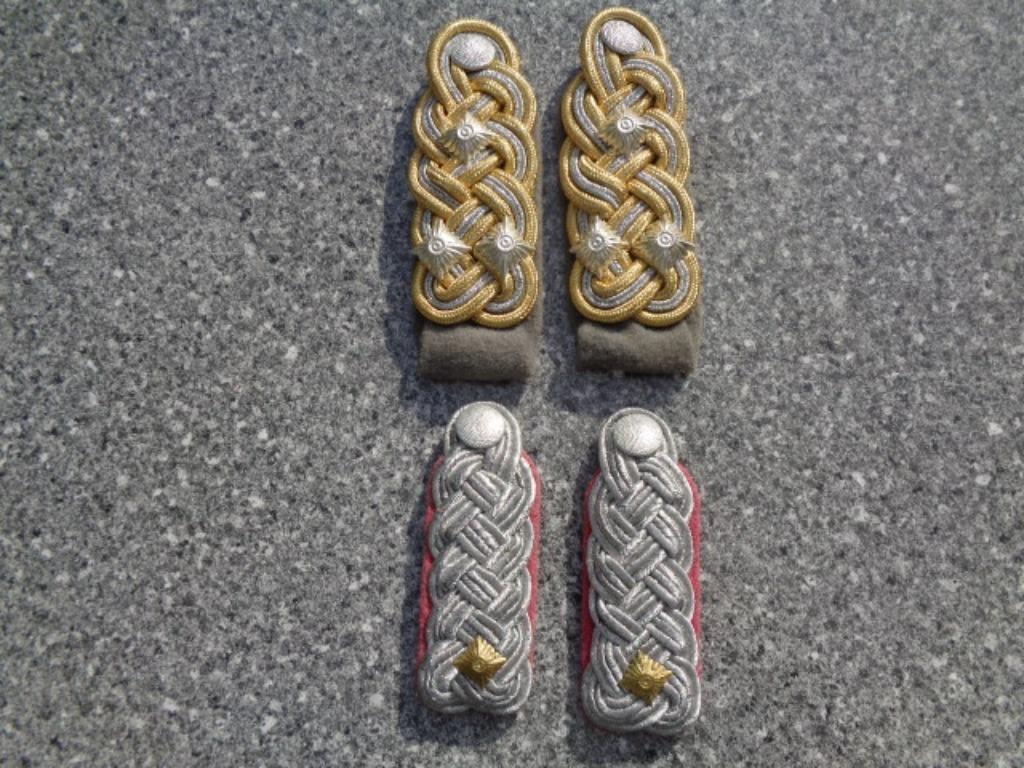 WO 2 repro schouderstukken , hogere officier, Ophalen of Verzenden, Landmacht, Lintje, Medaille of Wings