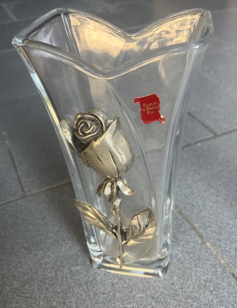 Glazen vaas met tinnen patronen, Antiek en Kunst, Ophalen of Verzenden