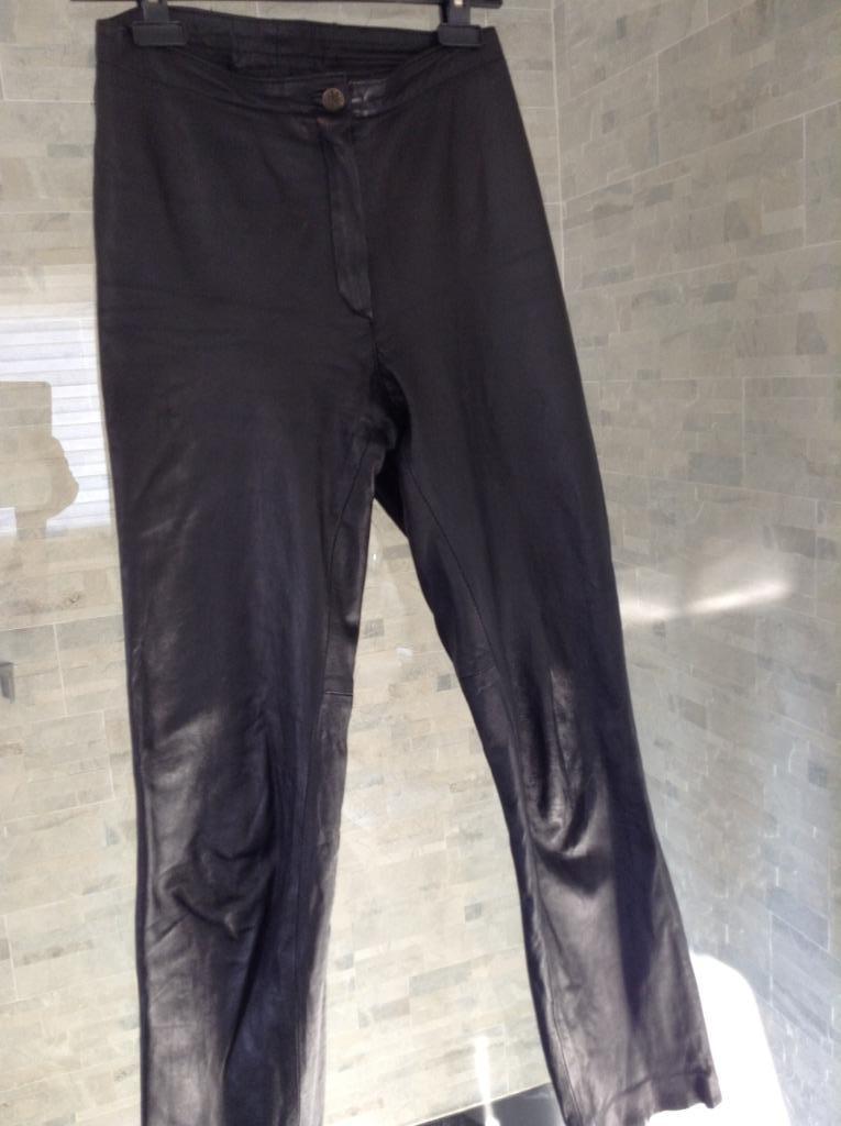 Zwart lederen broek voor dames, Taille 38/40 (M), Enlèvement ou Envoi, Comme neuf, Longs