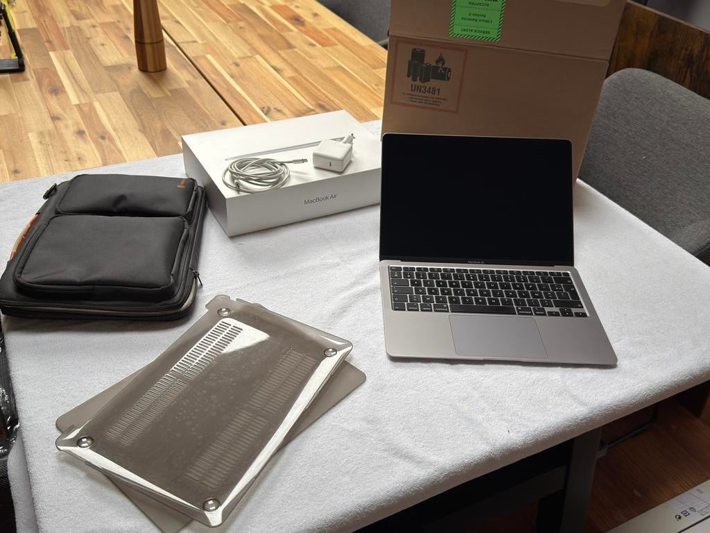 MacBook Air Retina 2020, Computers en Software, Apple Macbooks, Ophalen, Zo goed als nieuw, 13 inch, MacBook