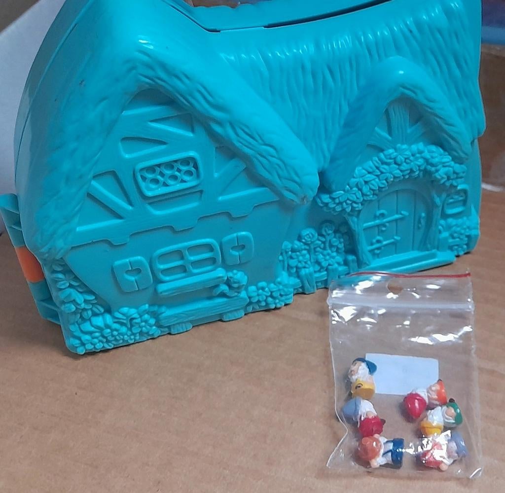 Huis van sneeuwwitje en de dwergen, Ophalen of Verzenden, Zo goed als nieuw