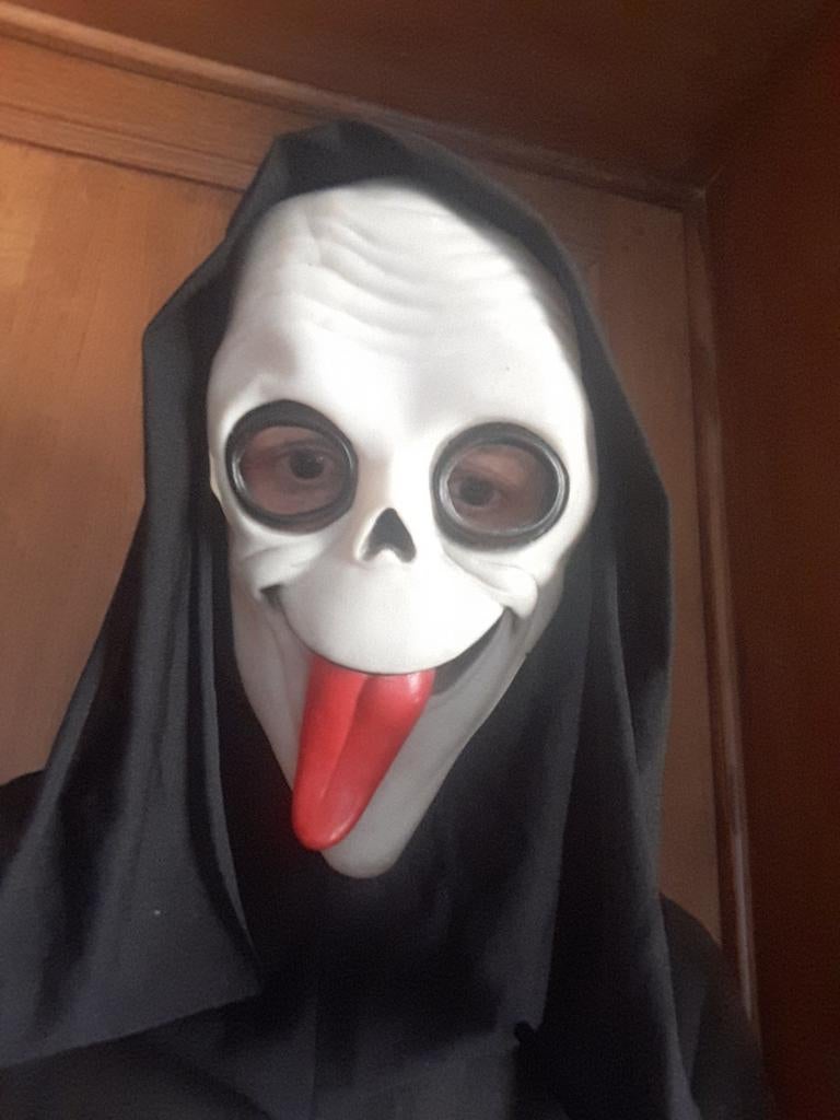 Masque de carnaval, Enlèvement ou Envoi, Utilisé