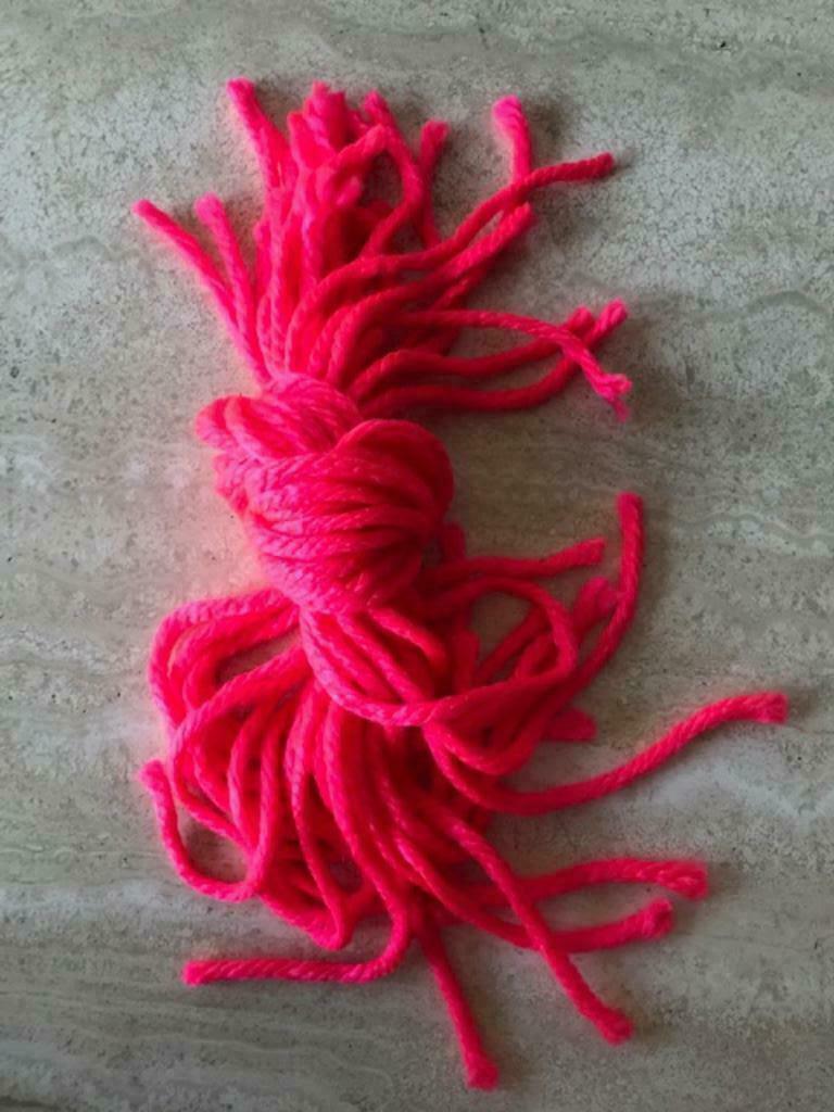 Dikke fuchsia wol - lengte 55cm (zn2236), Hobby en Vrije tijd, Ophalen of Verzenden, Nieuw