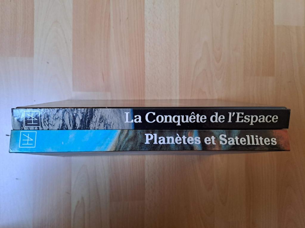 Espace, planètes et satellites : 2 albums neufs, Enlèvement ou Envoi, Neuf