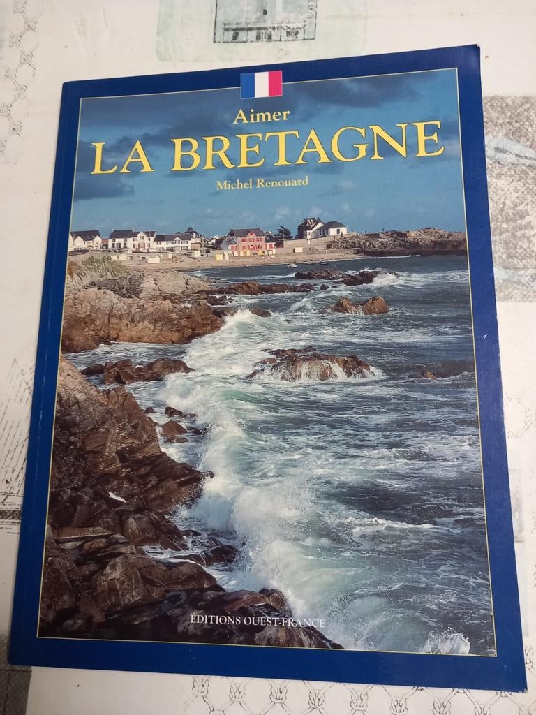 Livre.  La Bretagne, Livres, Enlèvement ou Envoi