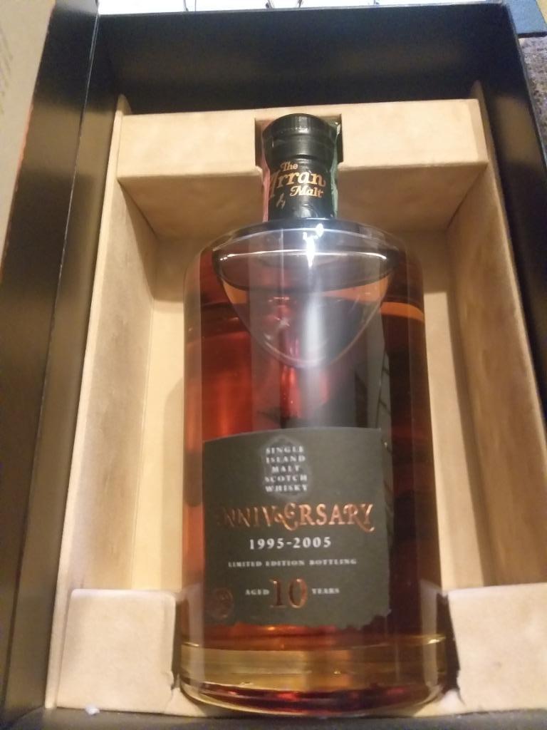 The Arran Single Malt Scotch Whisky , 10th Anniversary, Verzamelen, Ophalen, Nieuw, Vol