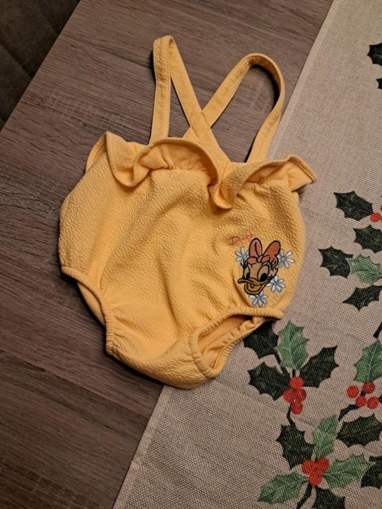 Primark Disney geel pakje 80, Meisje, Disney-Primark, Ophalen of Verzenden, Zo goed als nieuw