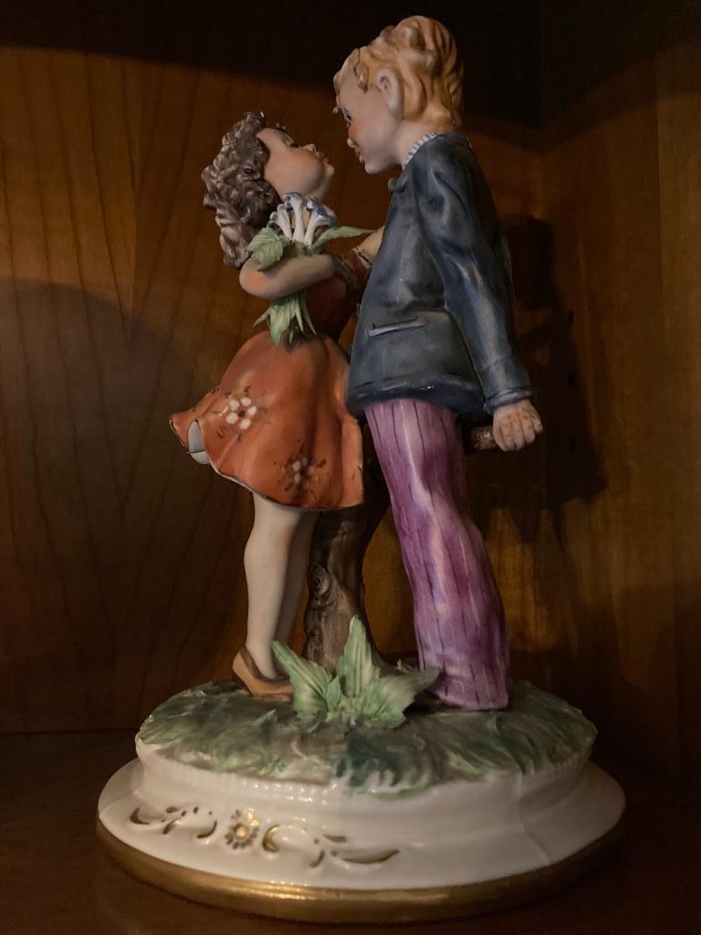 Beeldje verliefd koppeltje capodimonte., Enlèvement ou Envoi, Comme neuf, Humain