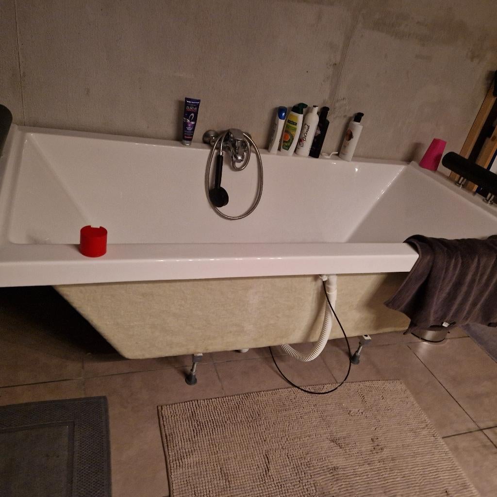 Bad van 2meter ! Op 90 cm, Ophalen, Gebruikt, Met bad