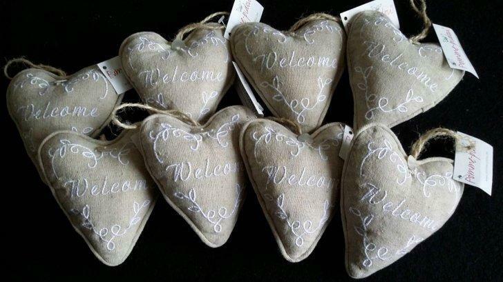 Decoratieve stoffen hartjes om op te hangen 7 soorten tekst, Ophalen of Verzenden, Nieuw