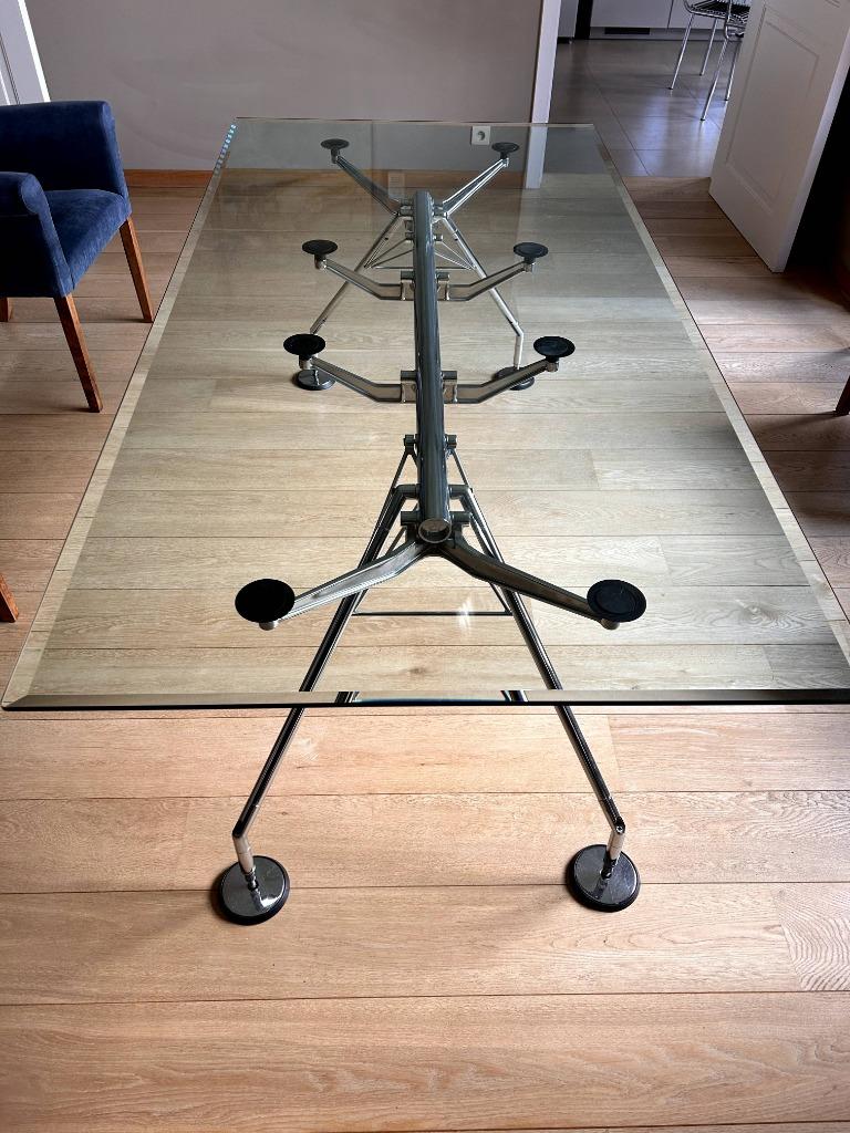 Table TECNO modèle NOMOS de Norman Foster, 150 à 200 cm, Cinq personnes ou plus, 100 à 150 cm, Enlèvement