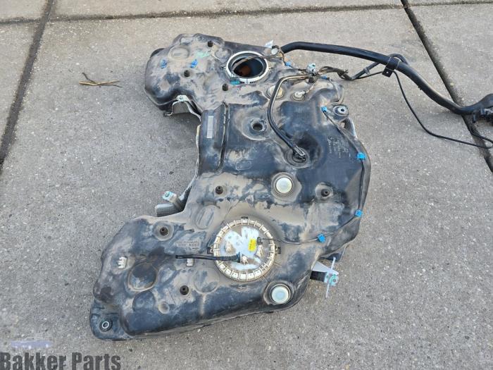 Tank van een Mercedes ML-Klasse, Gebruikt, -, -, 3 maanden garantie