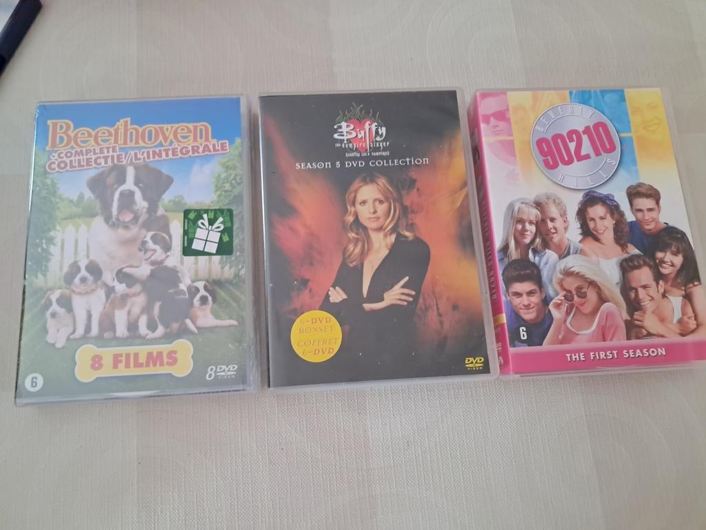 DVD-boxen, Enlèvement, Comme neuf