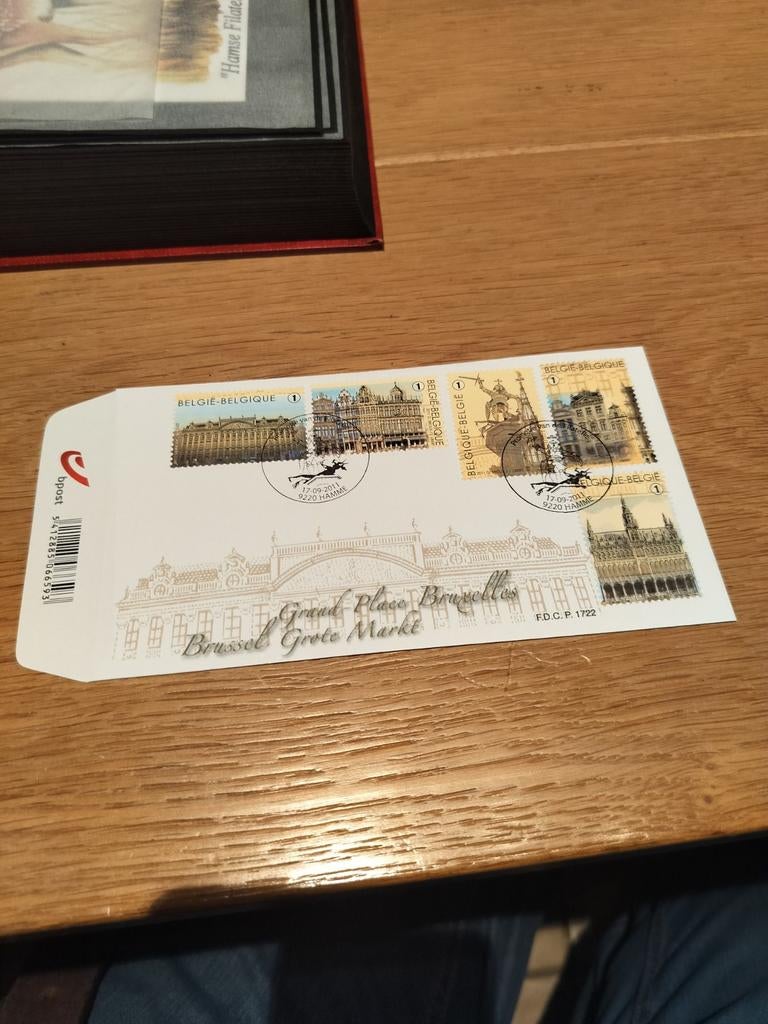 Officiële fdc Brussel Grote markt uitgegeven in 2011 Bpost, Ophalen of Verzenden