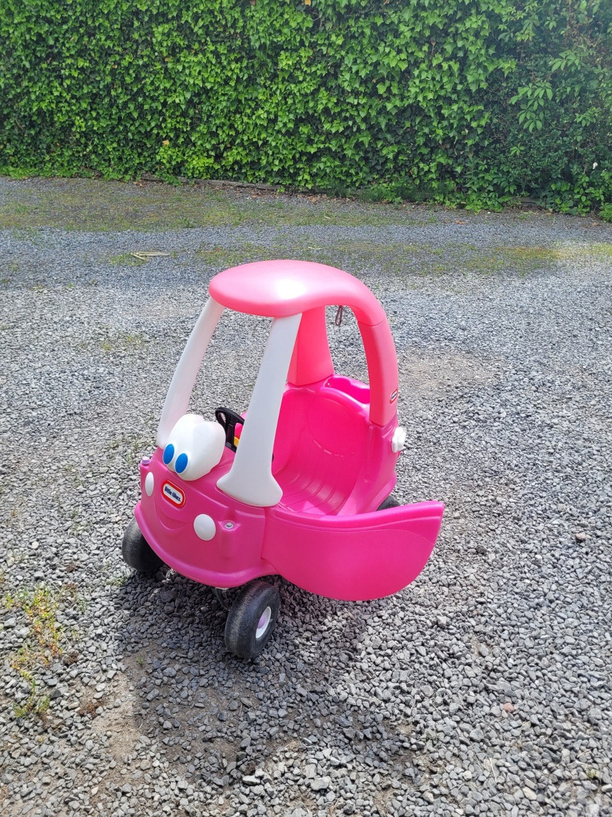 Voiture autoportée Little Tikes Cozy Coupé, Enfants & Bébés, Enlèvement