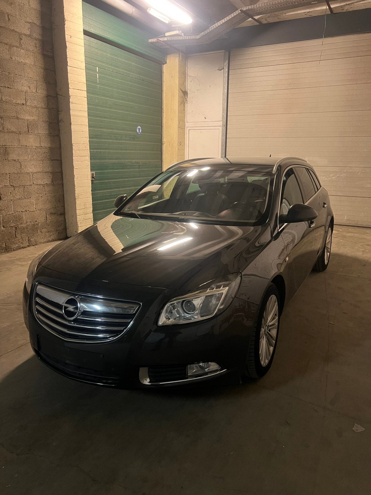 Opel Insignia Full Option, Auto's, Automaat, Dealer onderhouden, Leder, Diesel