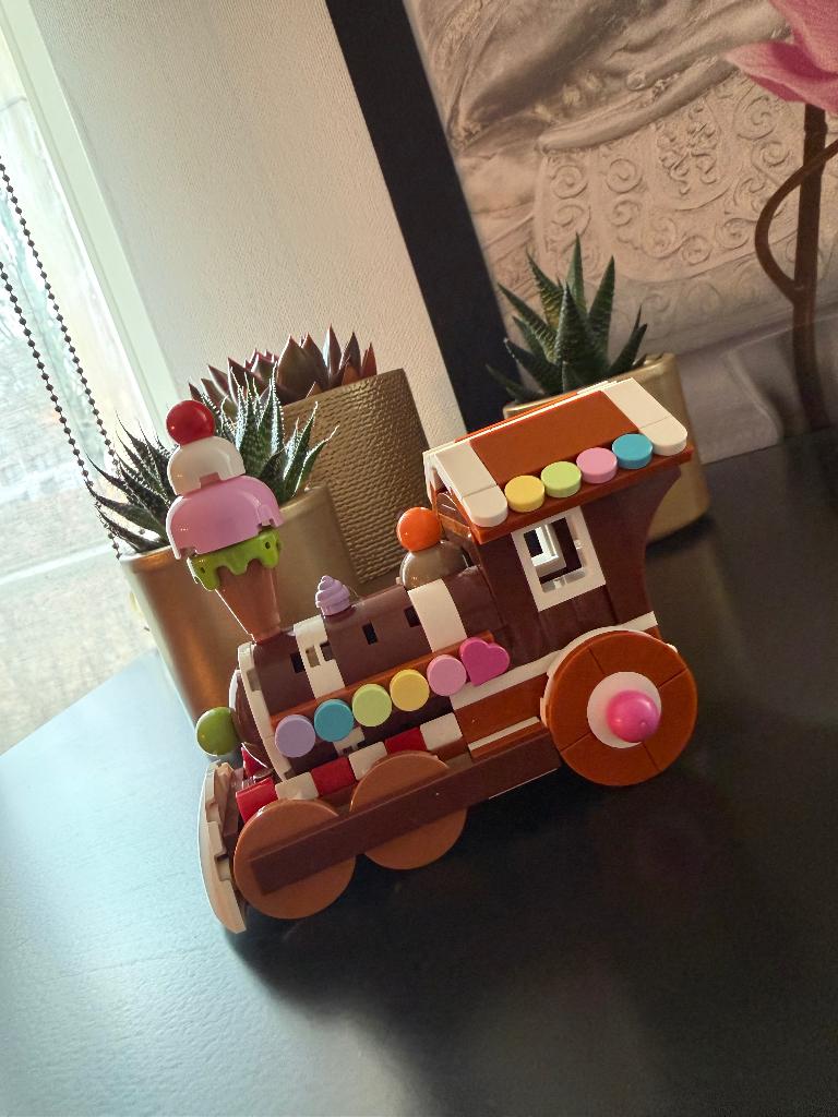 LEGO Gingerbread train 40777, Ophalen, Zo goed als nieuw, Complete set, Lego