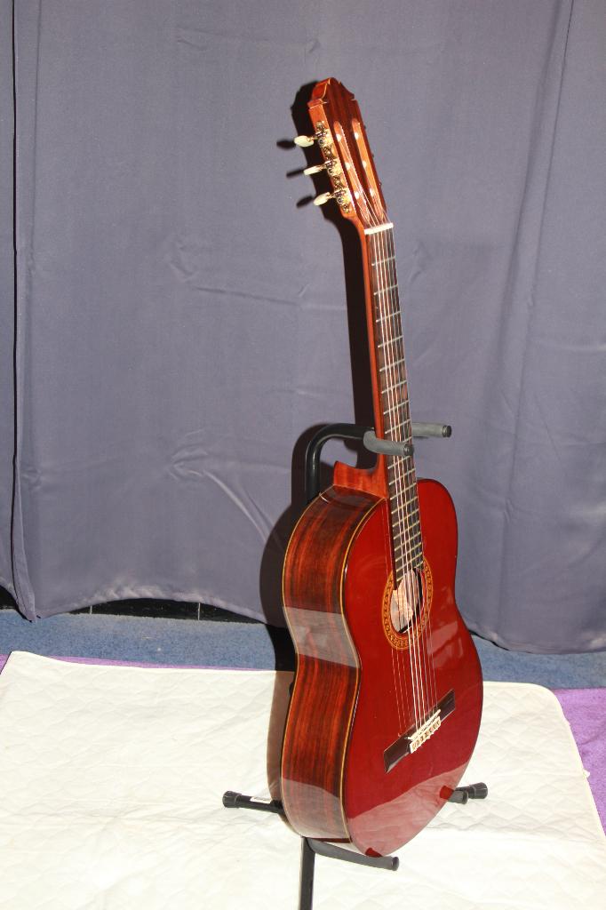 Klassieke akoestische Luthier gitaar YAMAHA GC-3, Ophalen, Nieuw, Klassieke of Spaanse gitaar