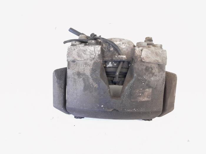 Etrier de frein (pince) avant gauche d'un Audi A4, -, 3 mois de garantie, Audi, Utilisé