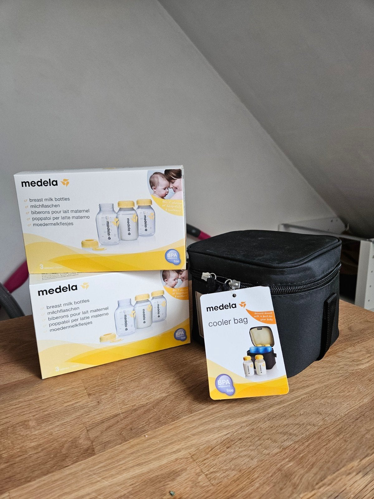 Medela moedermelk flesjes en cooler bag - nieuw!, Neuf, Enlèvement, Biberon, Medela